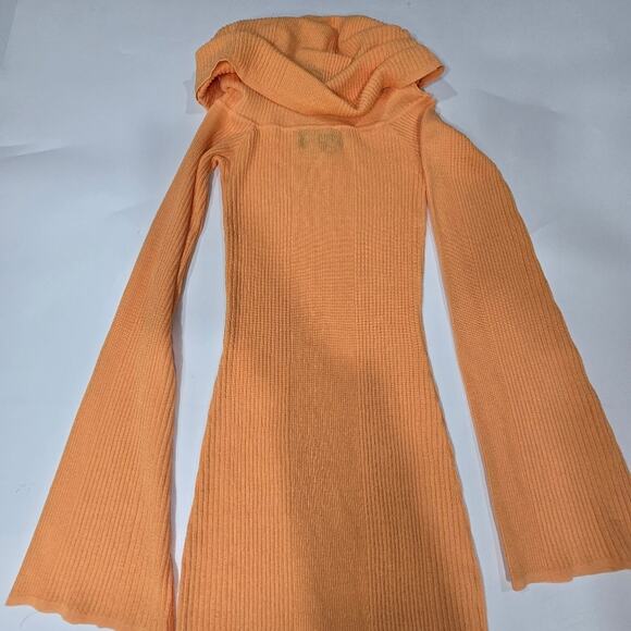 SER.O.YA Tallulah Midi Dress in Papaya - Picture 9 of 12